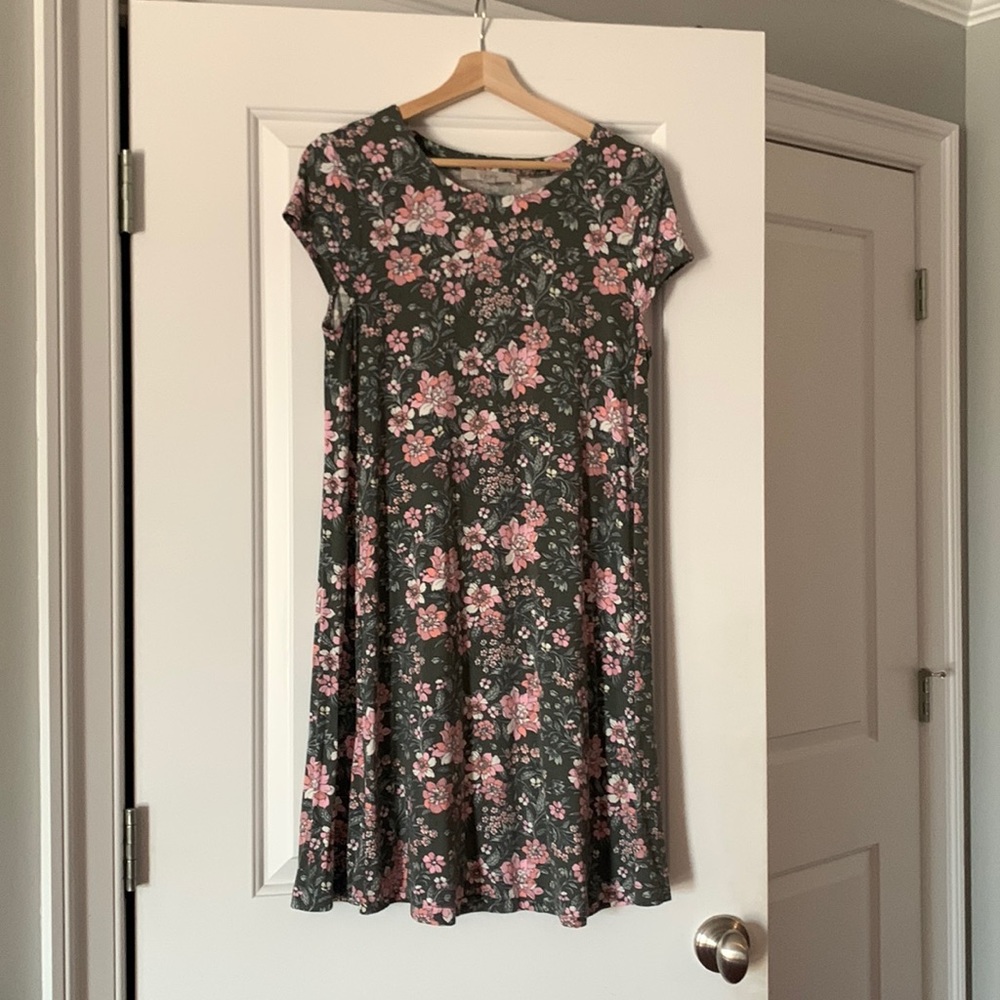 Anne Taylor Loft floral dress size small